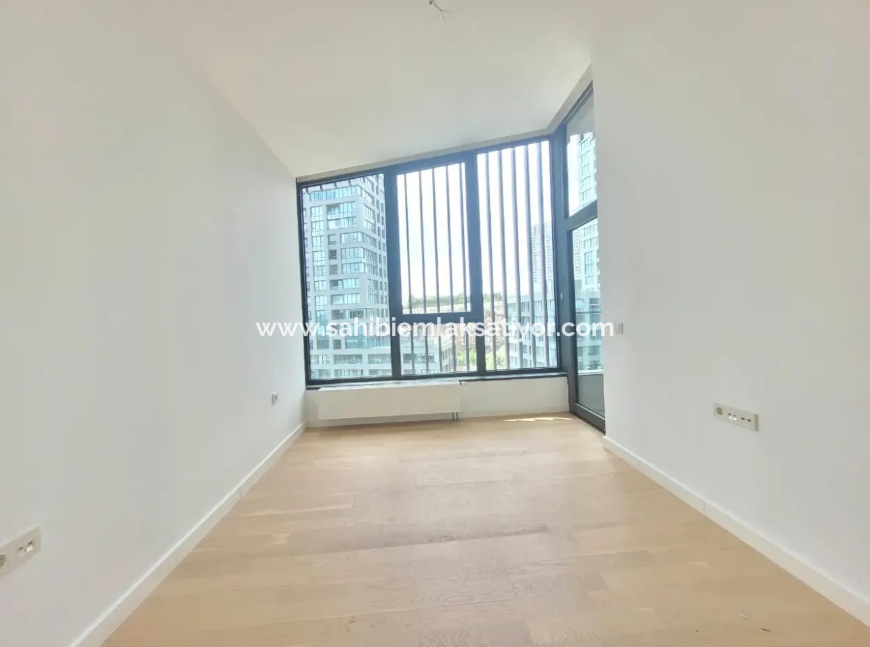 5,5+1  Maisonette-Wohnung Im 5. Stock Mit Blick Auf Die Landschaft Zum Verkauf Im İncek Loft-Komplex