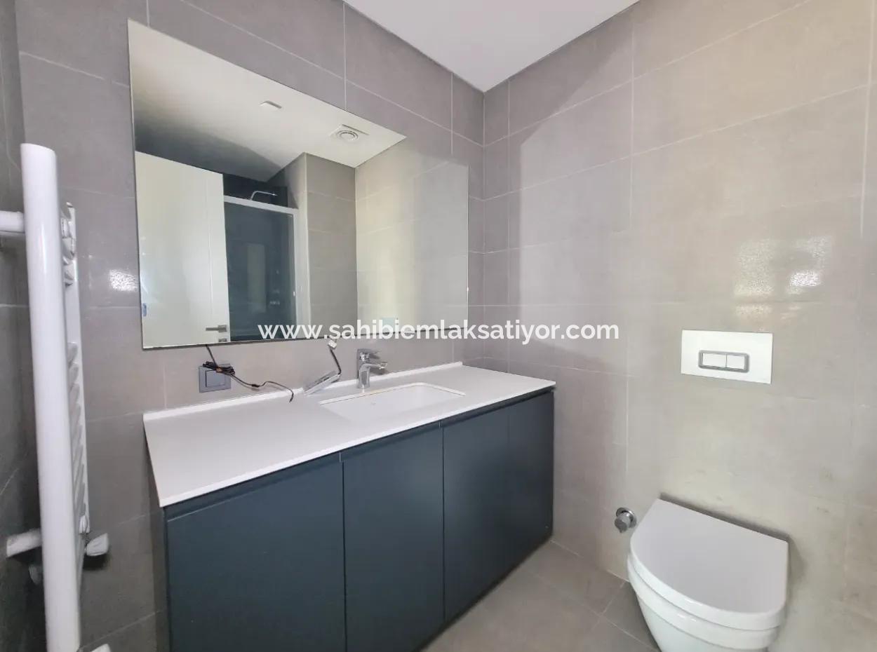 Beytepe İncek Bulvar Loft Zu Vermieten 2+1 68M² 21. Stock Boulevard Fassade Wohnung