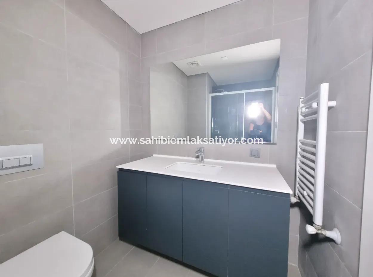 Beytepe İncek Bulvar Loft Zu Vermieten 2+1 68M² 21. Stock Boulevard Fassade Wohnung