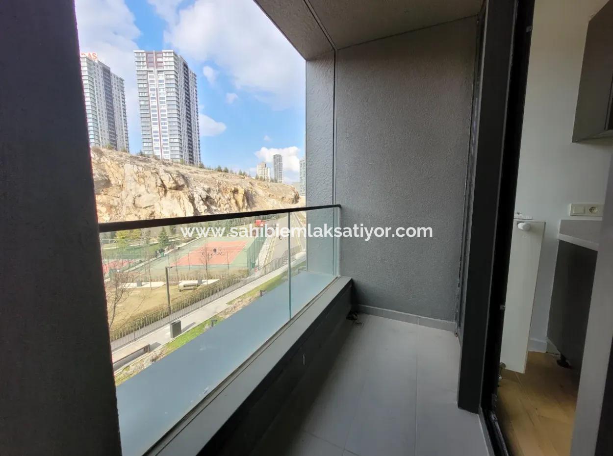 Leerstehendes İncek Loft Zum Verkauf 2+1 Maisonette-Wohnung Mit Stadtblick Im 1. Stock