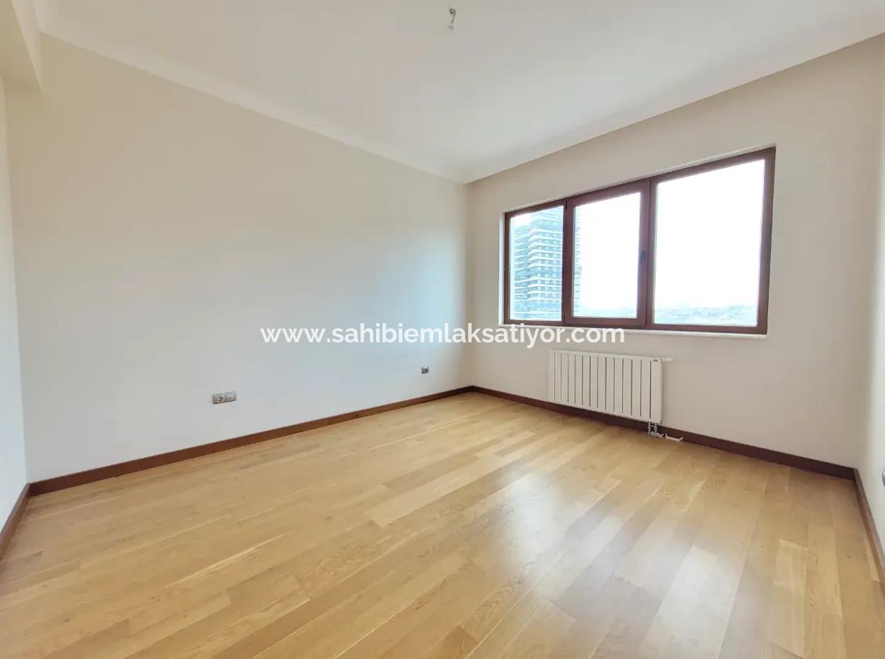 4+1 207 M² Wohnung Mit Seeblick Zum Verkauf Im Vacant İncek Nata
