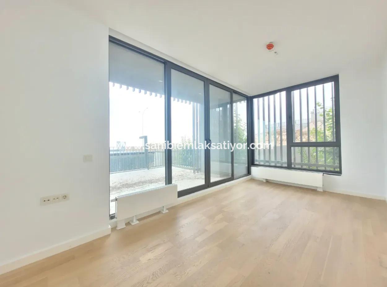 Leeres İncek Loft Zum Verkauf Terrasse 4+1 Blick Auf Mogan 146 M² Wohnung Im 1. Stock