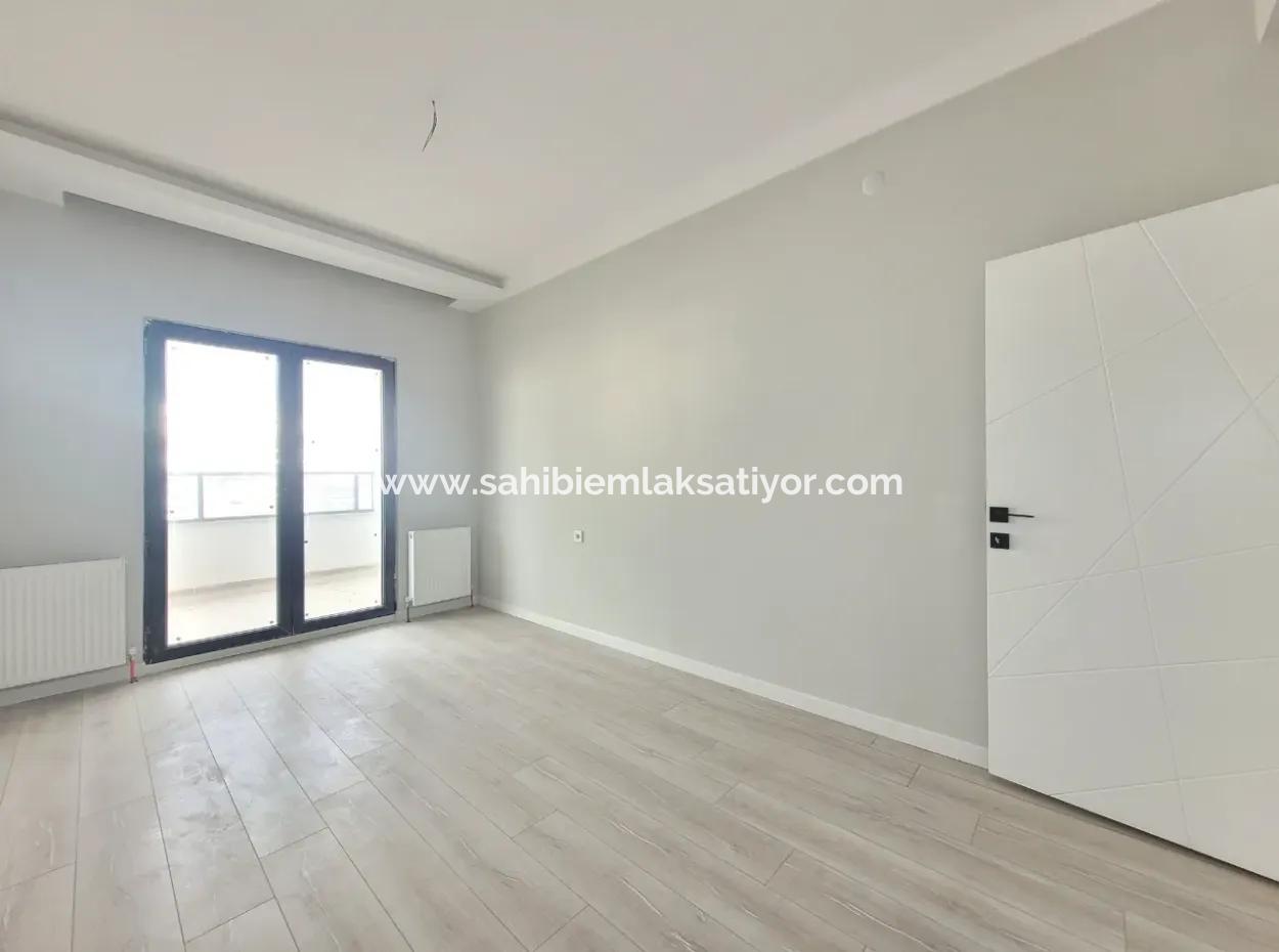 Geeignet Für Staatsbürger. Luxuriöse 200 M² Große Wohnung Im Mittleren Stockwerk Mit Parkblick Im Viertel Bahçelievler, Gölbaşı, Ankara Zu Verkaufen.