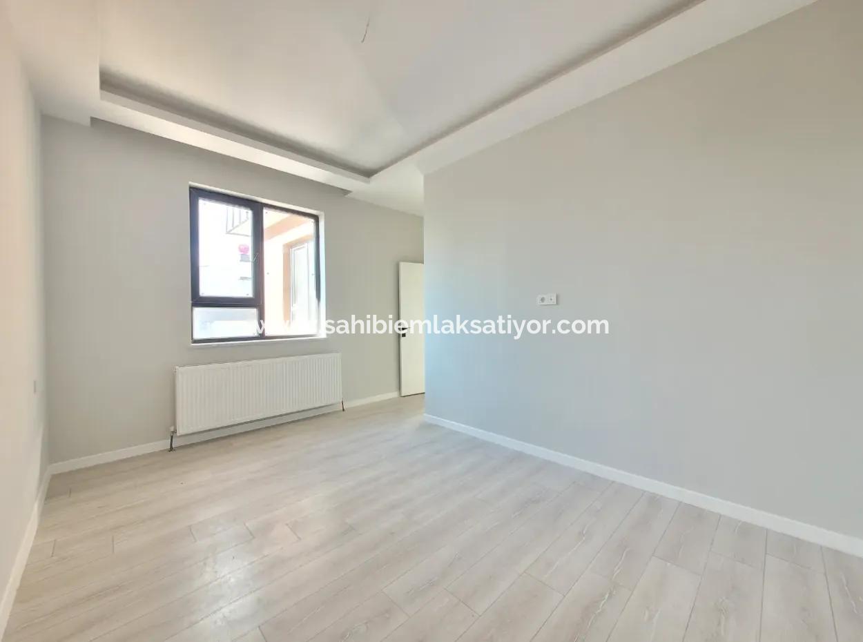 Geeignet Für Staatsbürger. Luxuriöse 200 M² Große Wohnung Im Mittleren Stockwerk Mit Parkblick Im Viertel Bahçelievler, Gölbaşı, Ankara Zu Verkaufen.