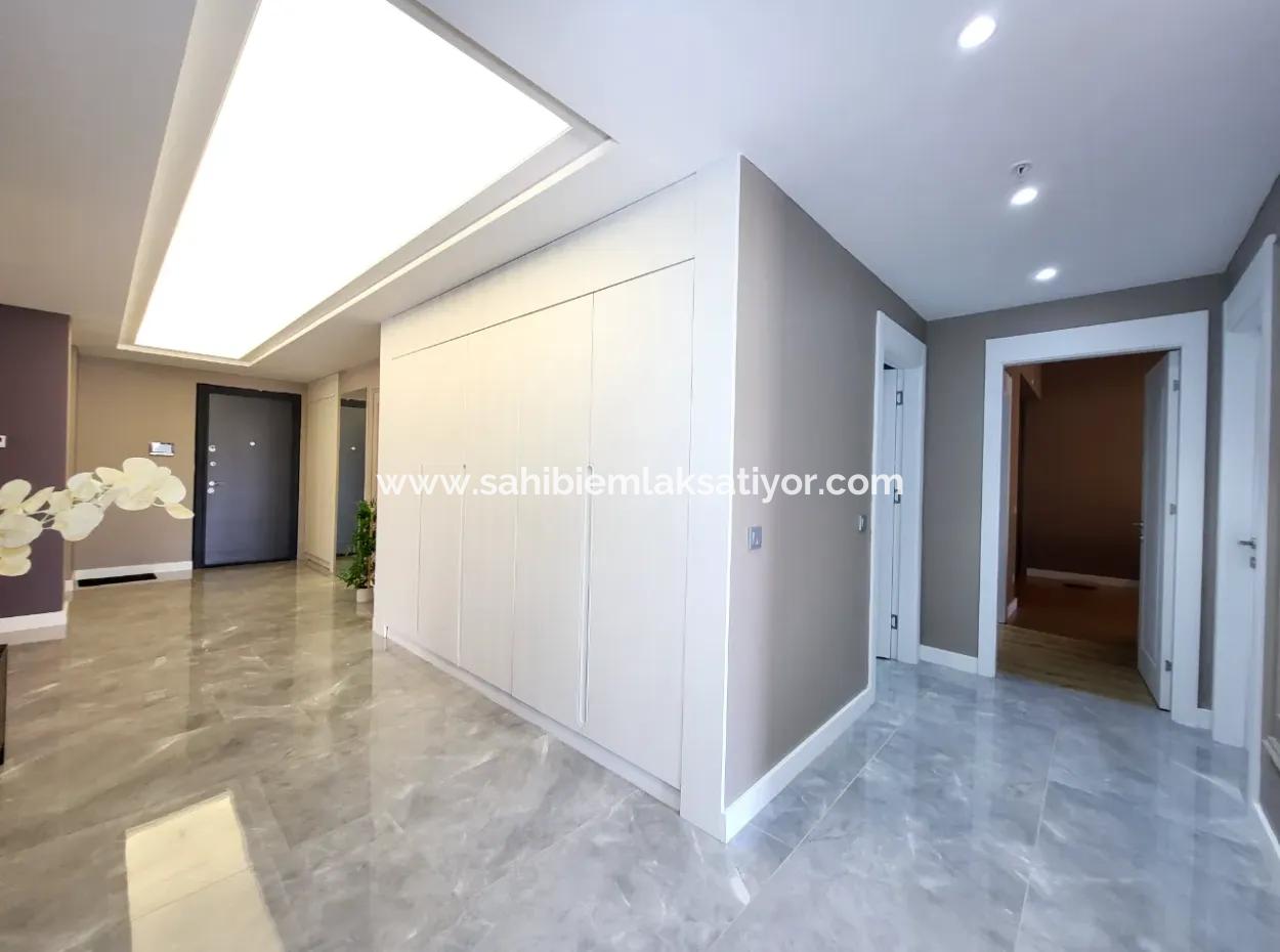 Taşpinar Mah. Faras Panora Luxuriös Gebaute Wohnung Zum Verkauf 4,5+1 Wohnung Im 7. Stock Gölbaşi Ankara