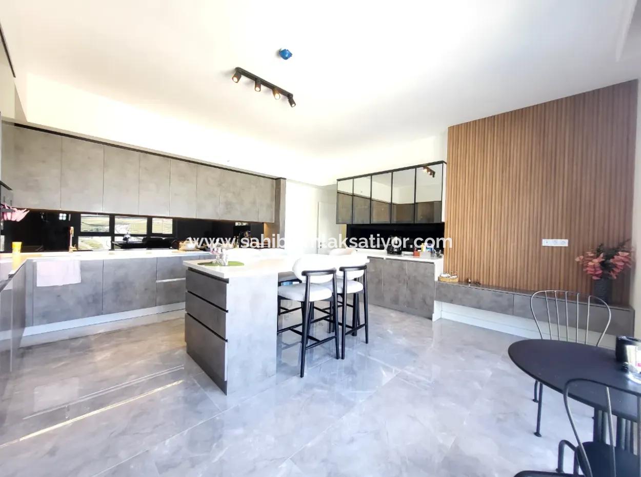 Taşpinar Mah. Faras Panora Luxuriös Gebaute Wohnung Zum Verkauf 4,5+1 Wohnung Im 7. Stock Gölbaşi Ankara