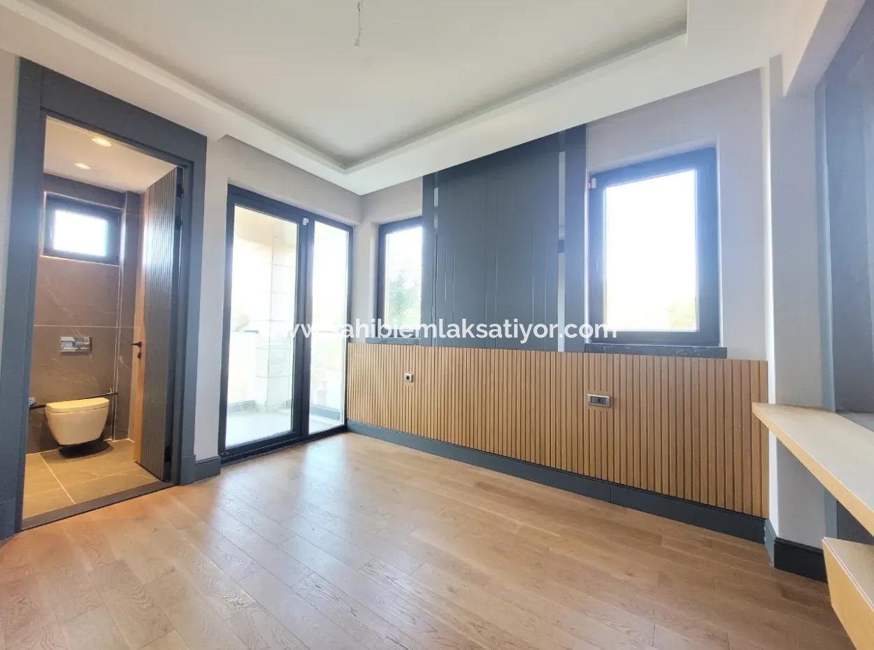 Luxus-Doppelhaus Zum Verkauf Auf Einem 730 M² Großen Grundstück In İncek 4+2 İncek Mahallesi, Gölbaşı, Ankara, Türkei