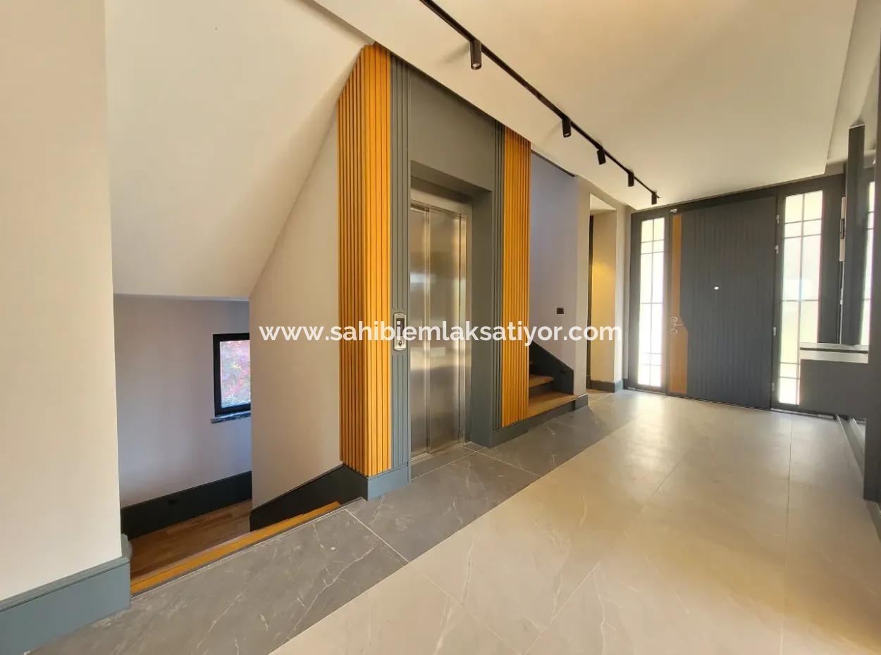 Luxus-Doppelhaus Zum Verkauf Auf Einem 730 M² Großen Grundstück In İncek 4+2 İncek Mahallesi, Gölbaşı, Ankara, Türkei