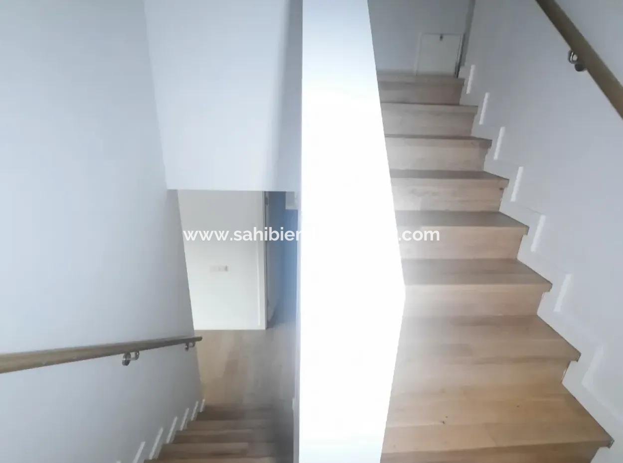 Traumhafte 2+1 Maisonette-Wohnung Mit Luxusausstattung In Gölbaşı / Ankara /Türkei