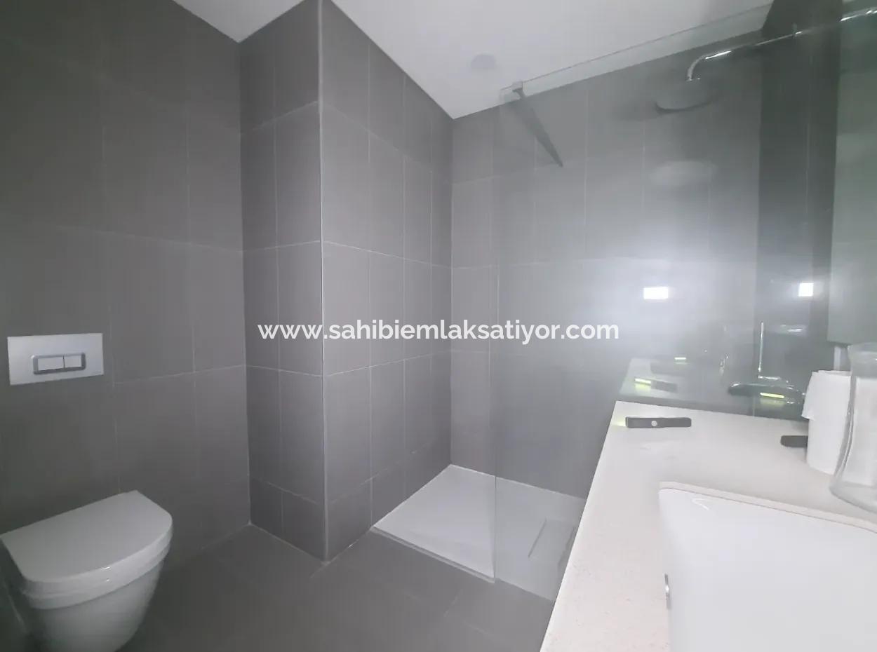 2,5+1 Mieterlose Wohnung Mit Blick Auf Die Landschaft Zum Verkauf Im İncek Loft-Komplex