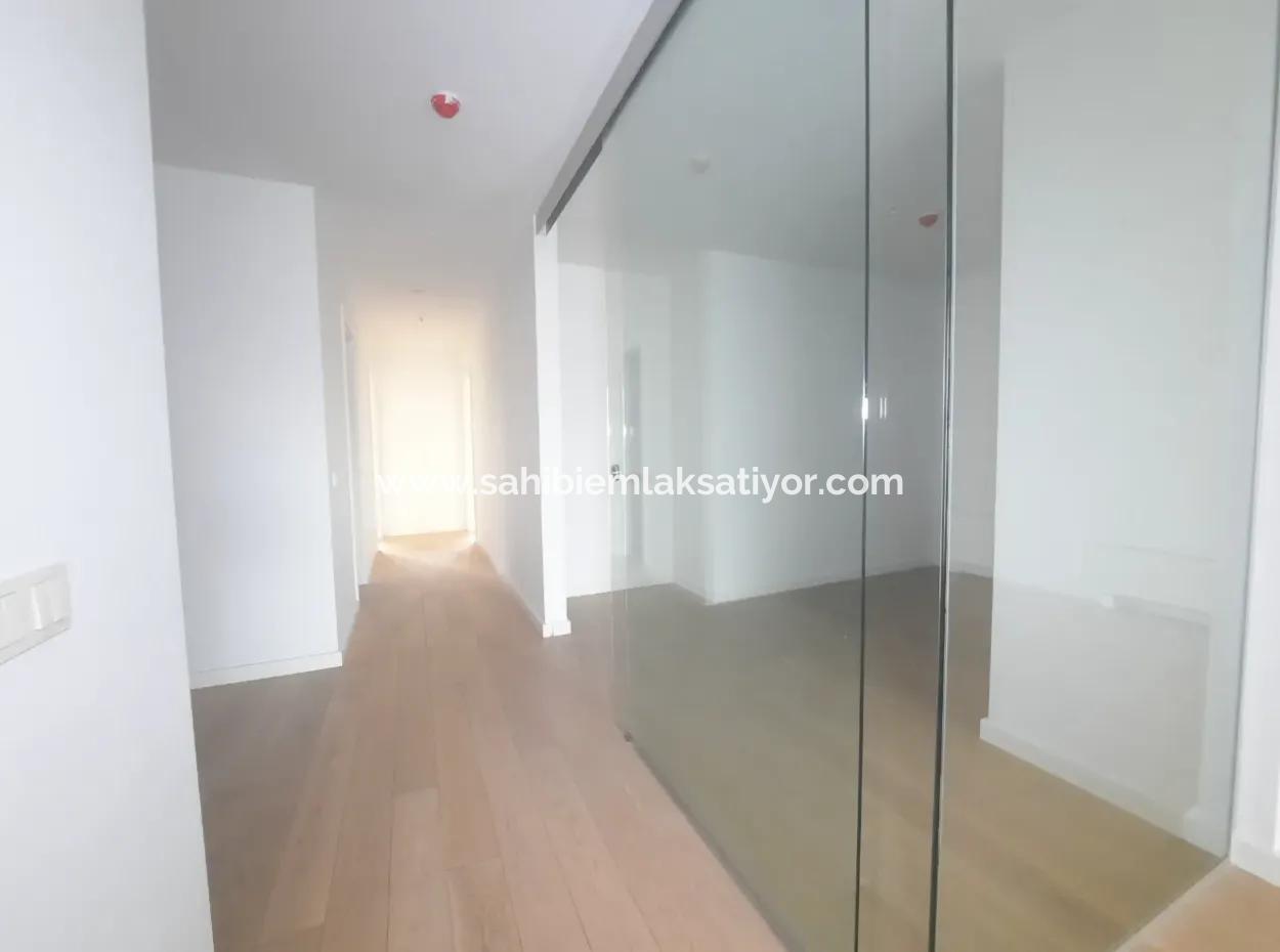 2,5+1 Mieterlose Wohnung Mit Blick Auf Die Landschaft Zum Verkauf Im İncek Loft-Komplex