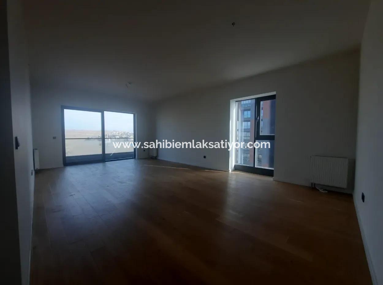 3+1 130 M² Wohnung Im 23. Stock Mit Blick Auf Den Boulevard Zum Verkauf Im Loft-Komplex Beytepe İncek Bulvar