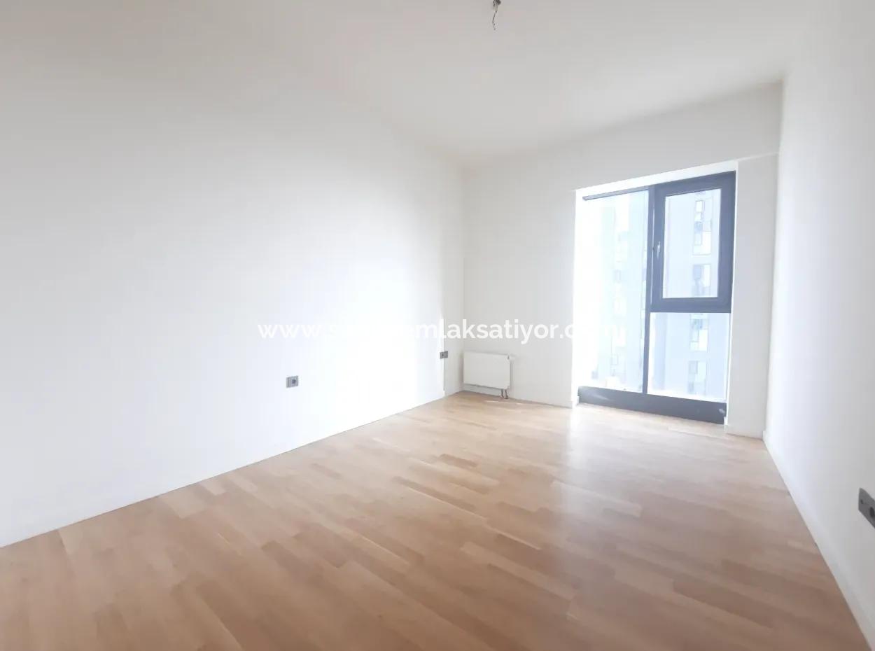 3+1 130 M² Wohnung Im 23. Stock Mit Blick Auf Den Boulevard Zum Verkauf Im Loft-Komplex Beytepe İncek Bulvar