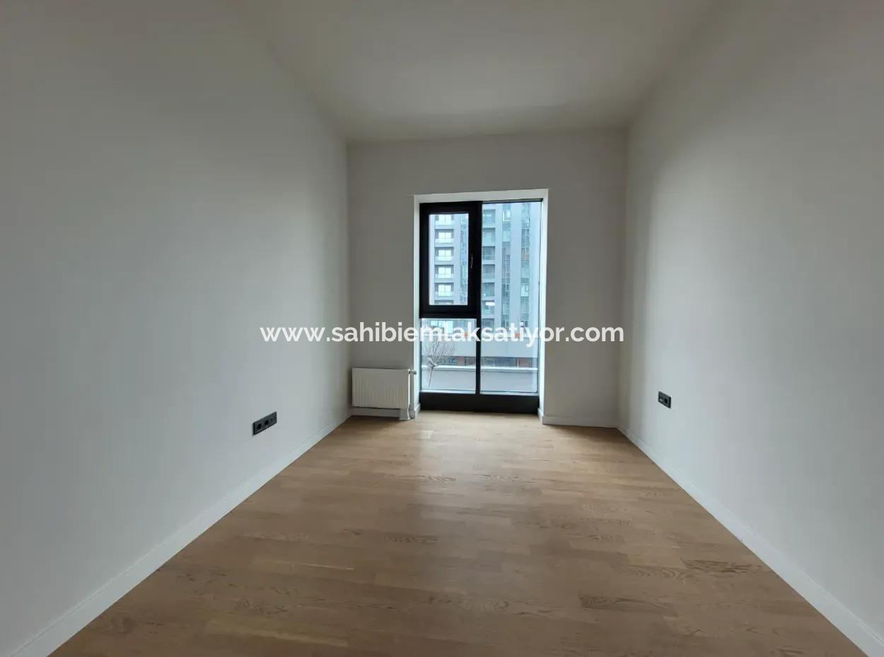 3+1 110 M² Wohnung Im 21. Stock Mit Blick Auf Den Boulevard Zum Verkauf Im Loft-Komplex Beytepe İncek Bulvar