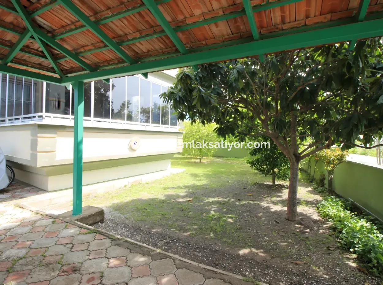 Zum Verkauf Steht Eine Gartenwohnung Mit 3 Schlafzimmern Und 1 Wohnzimmer Auf Einem 585M2 Grundstück In Köyceğiz , Muğla, Türkei