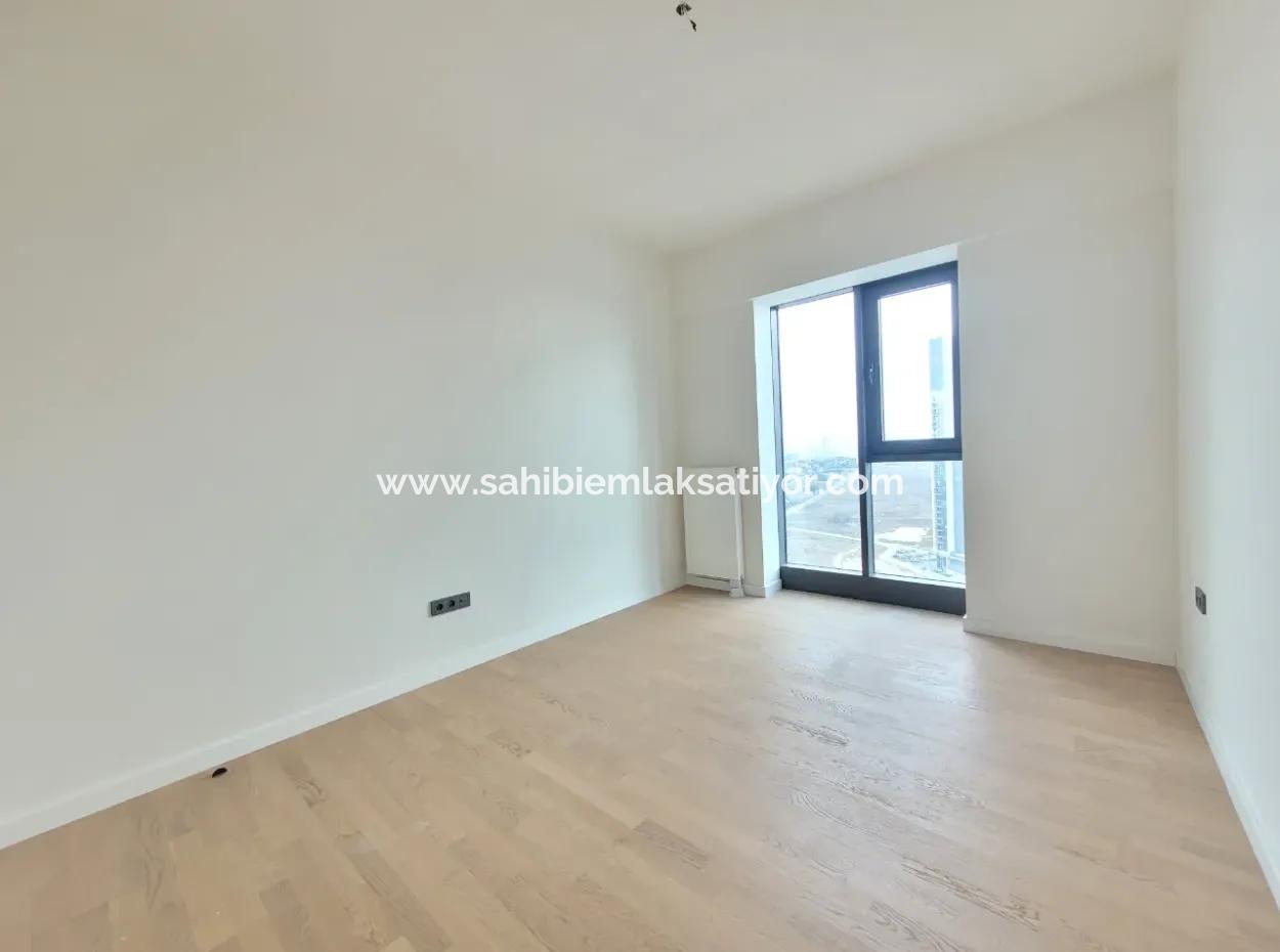 4+1  6. Stock Zum Verkauf Im Loft-Komplex Beytepe İncek Bulvar