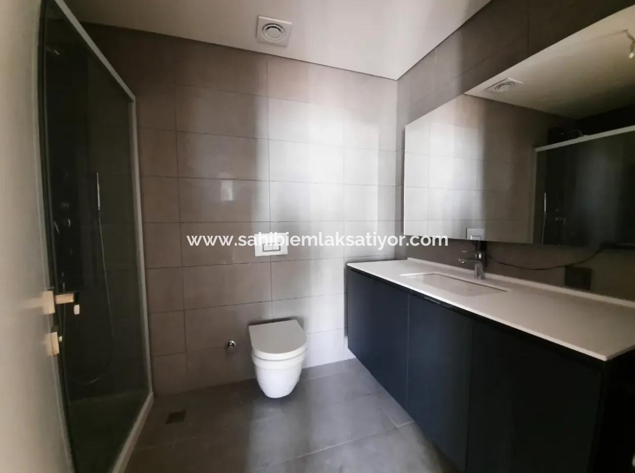 4+1 Mieterlose Wohnung Im 17. Stock Zum Verkauf Im Loft-Komplex Beytepe İncek Bulvar