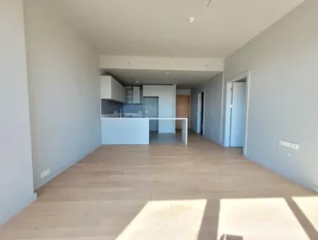 Leeres İncek Loft 1+1  Wohnung Im 11. Stock Mit Seeblick Zu Vermieten