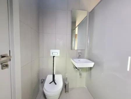 Leeres İncek Loft 1+1  Wohnung Im 11. Stock Mit Seeblick Zu Vermieten