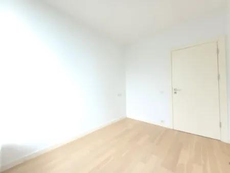 Leeres İncek Loft Zum Verkauf Terrasse 4+1 Blick Auf Mogan 146 M² Wohnung Im 1. Stock
