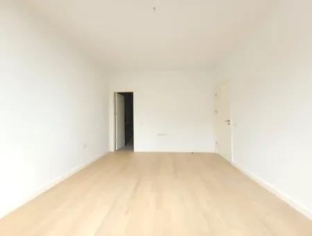 Leeres İncek Loft Zum Verkauf Terrasse 4+1 Blick Auf Mogan 146 M² Wohnung Im 1. Stock