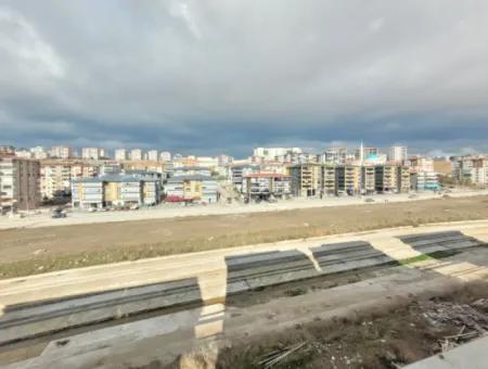 Geeignet Für Staatsbürger. Luxuriöse 200 M² Große Wohnung Im Mittleren Stockwerk Mit Parkblick Im Viertel Bahçelievler, Gölbaşı, Ankara Zu Verkaufen.