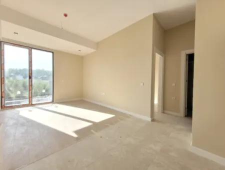 1+1 Wohnung Zum Verkauf Geeignet Für Null-Kredit, Geeignet Für Kirschhaus, Metu In Der Nähe Von Arbeiterblöcken, Stadtteil Çankaya Ankara