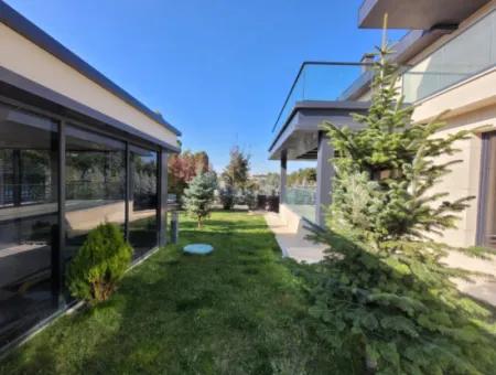 Luxus-Doppelhaus Zum Verkauf Auf Einem 730 M² Großen Grundstück In İncek 4+2 İncek Mahallesi, Gölbaşı, Ankara, Türkei