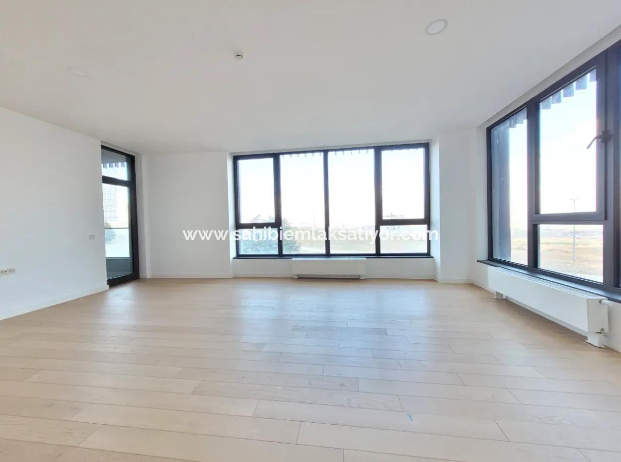 Fantastic 4+1 Apartment With Luxury Amenities In Gölbaşı - Ankara -Turkey