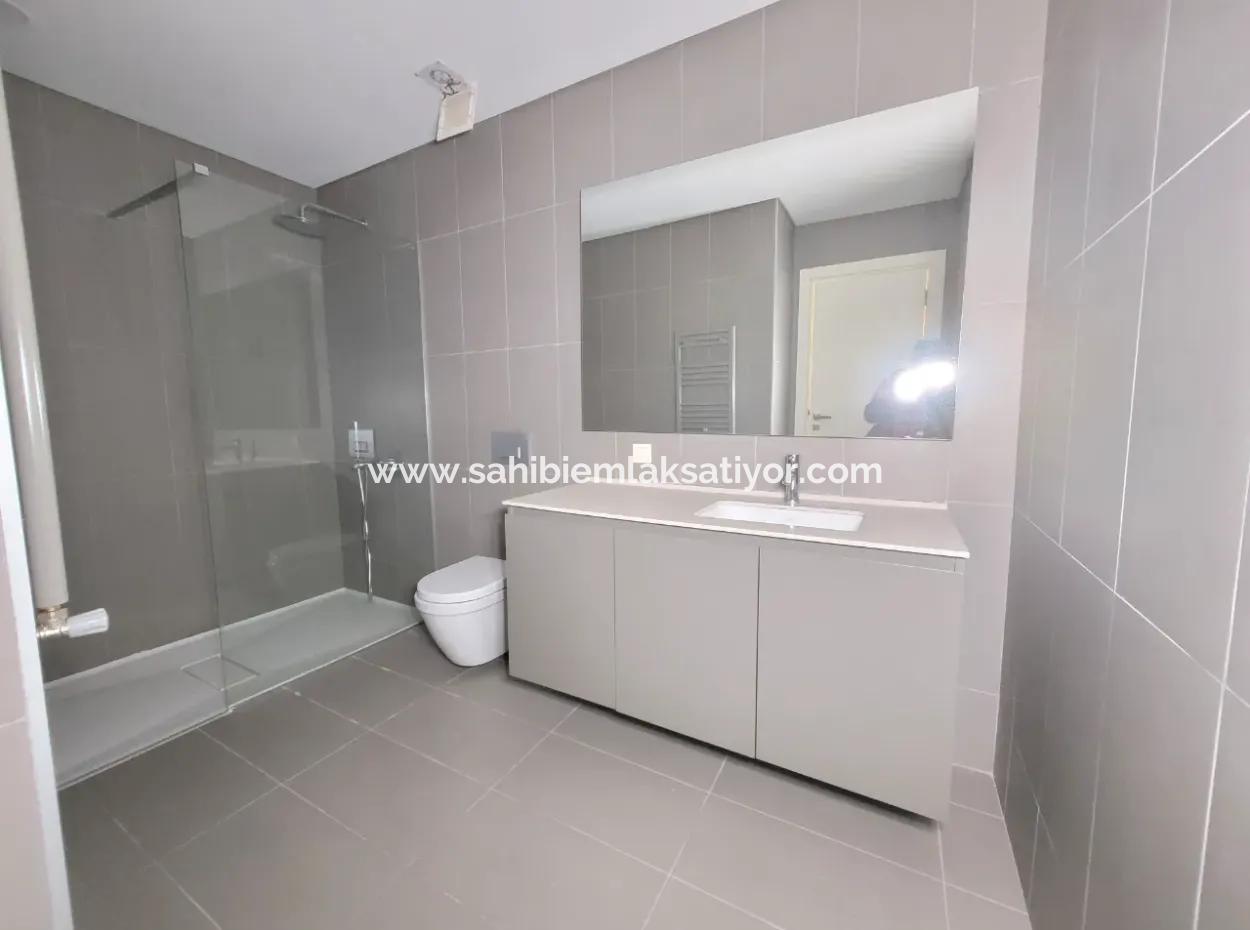 2,5+1 Tenantless Apartment With Landscape View For Sale In İncek Loft Complex