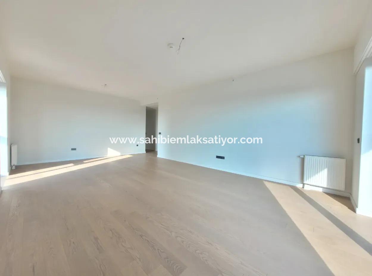 3+1 130 M² 23St Floor Park View South Front Apartment For Sale In Beytepe İncek Bulvar Loft Complex