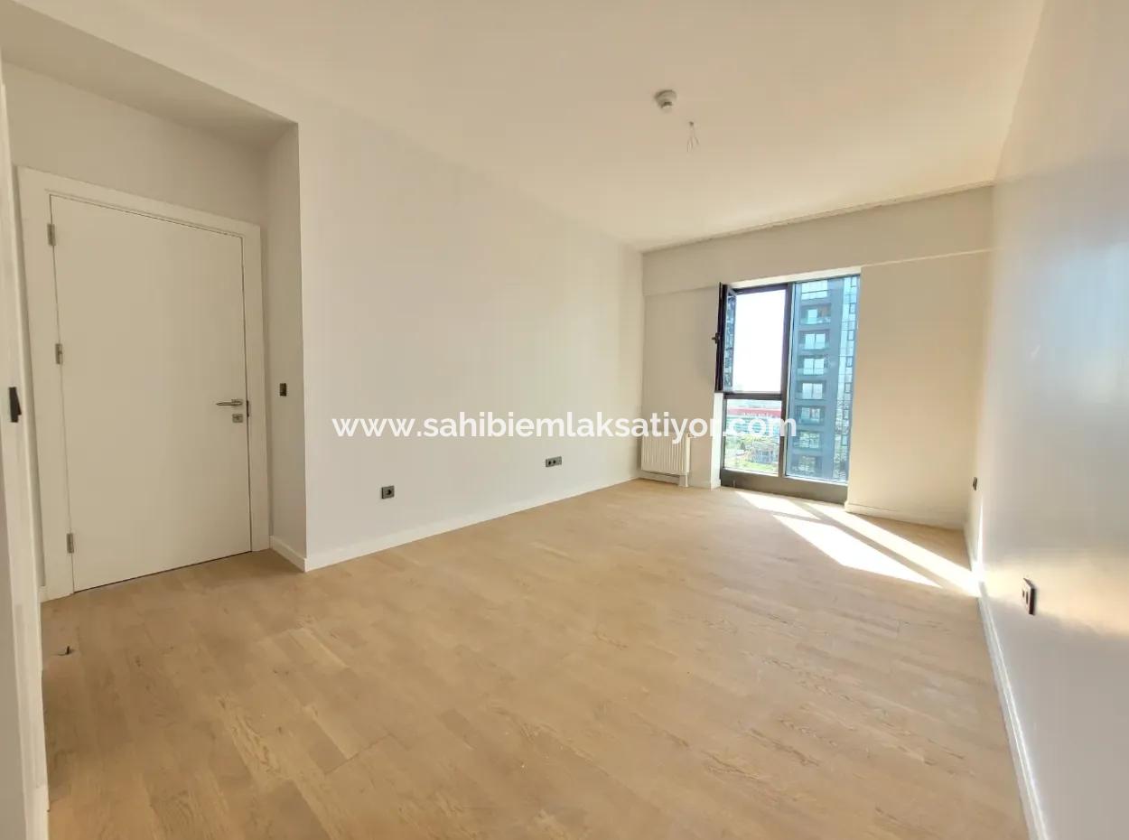3+1 110M² 8Th Floor Boulevard View Apartment For Sale In Beytepe İncek Bulvar Loft Complex