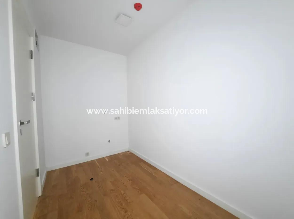 İncek Loft For Rent 3,5 +1 Lake View