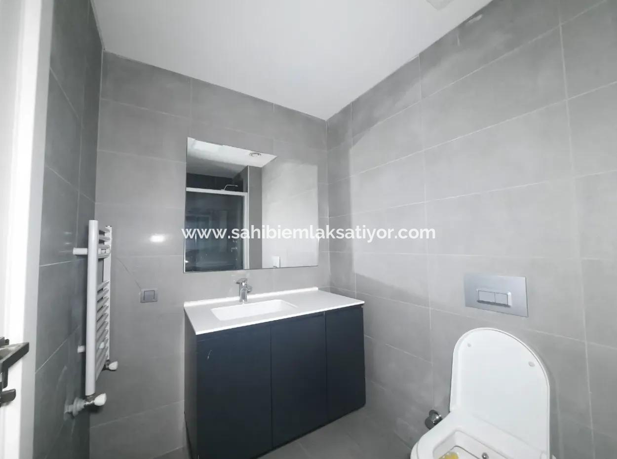 110 M2 2+1 Villa For Sale In Beytepe İncek Bulvar Loft Site Garden Floor Tenantless Apartment