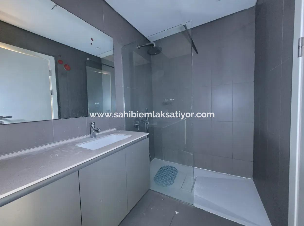 Tenantless İncek Loft 3+1 4Th Floor Apartment With Terrace For Sale In Gölbaşı - Ankara -Turkey