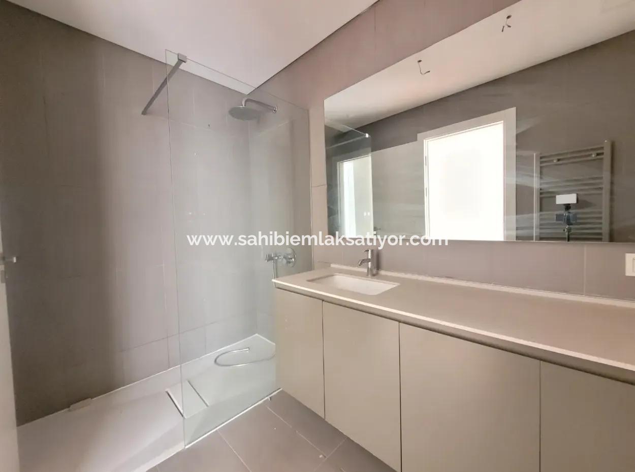 Tenantless İncek Loft 3+1 4Th Floor Apartment With Terrace For Sale In Gölbaşı - Ankara -Turkey