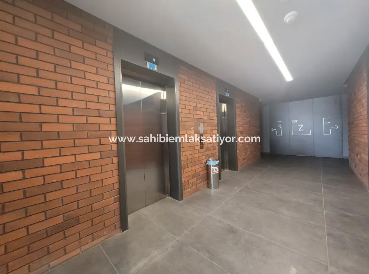 Beytepe İncek Bulvar Loft For Sale 1+1 55 M² 17Th Floor Apartment