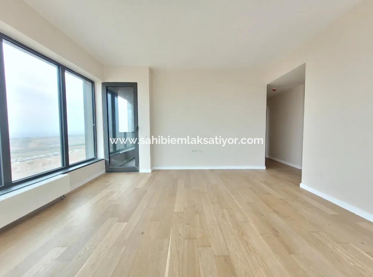 İncek Loft For Sale 2+1 85 M² 22Nd Floor Mogan Facade Apartment