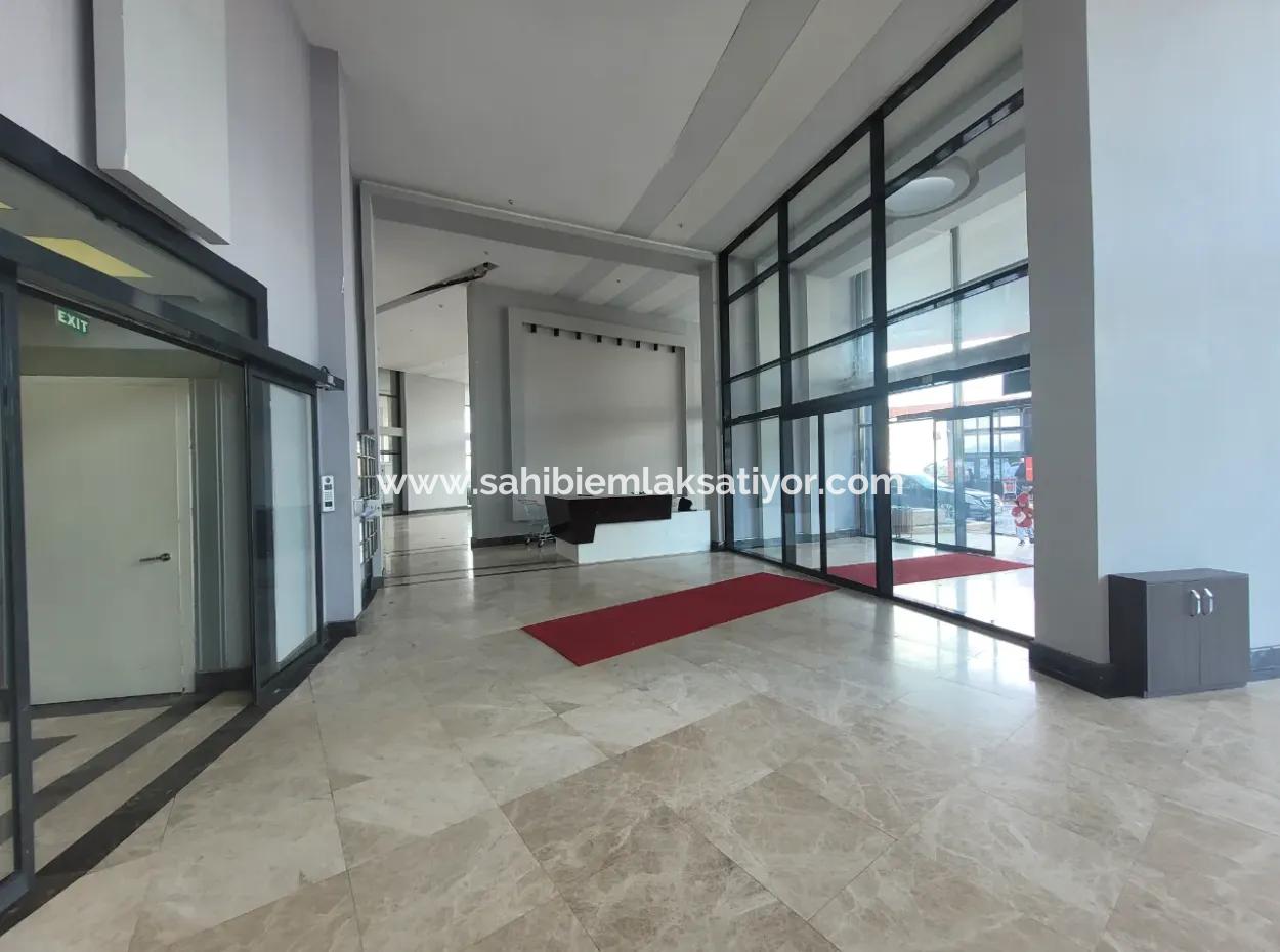 Vacant Luxury Furnished İncek Prestige  18Th Floor Apartment For Rent 1+1 62 M²