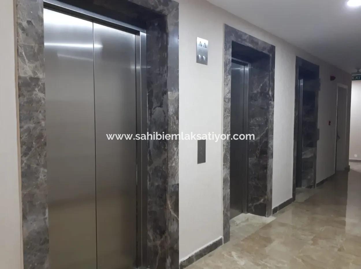 İncek Prestige For Sale 1+1 62 M² Eagle's Nest 43Rd Floor Apartment