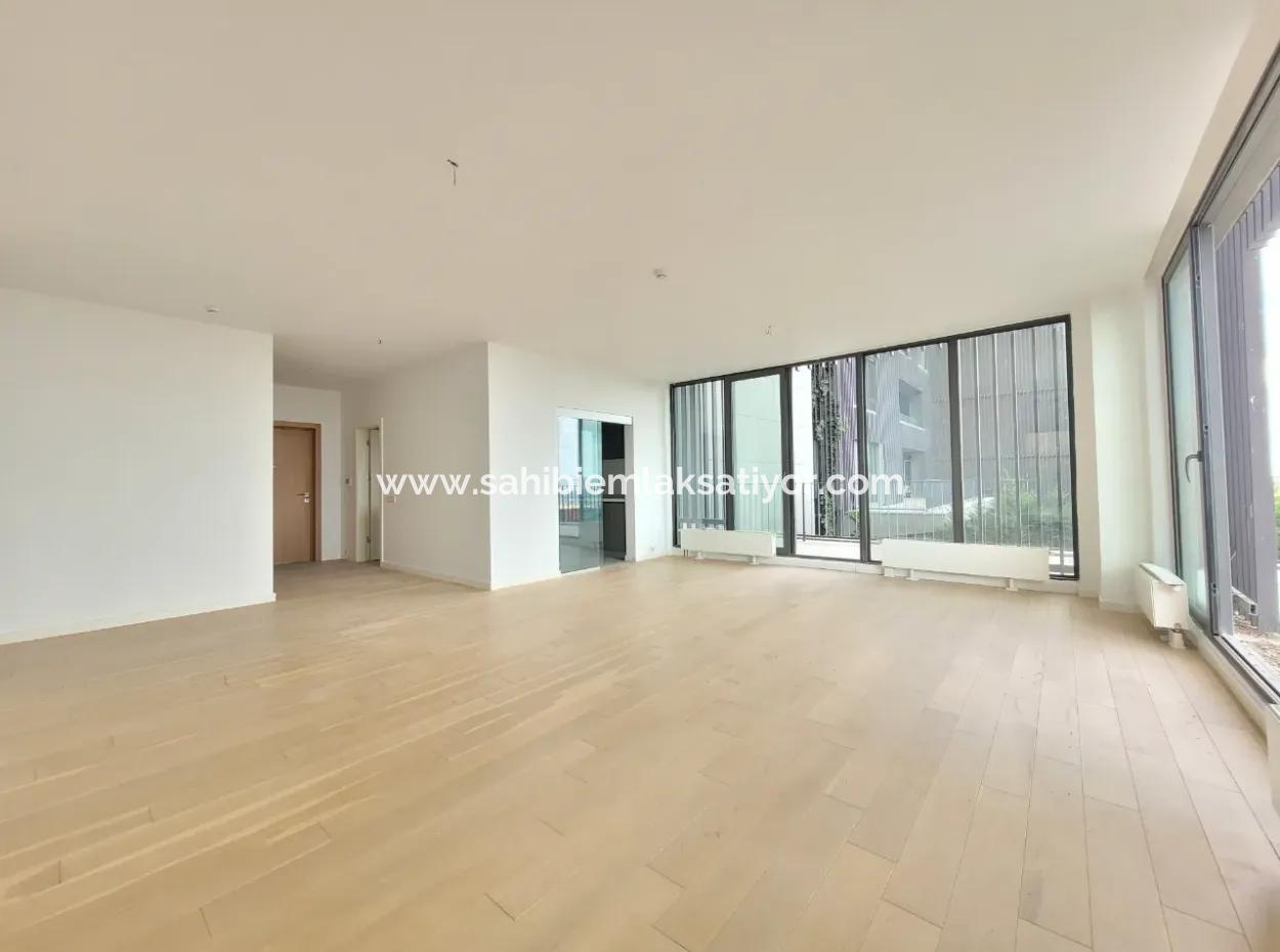 Empty İncek Loft For Sale Terrace 4+1 Mogan View 146 M² 1St Floor Apartment