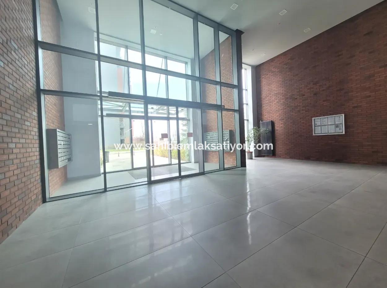 3+1 130 M² 2Nd Floor Mogan View Apartment For Sale In Beytepe İncek Bulvar Loft Complex