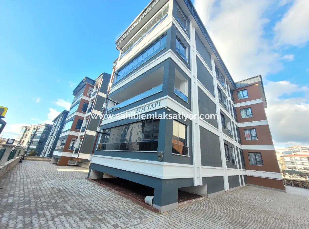 Suitable For Citizenship Luxury 200 M² Apartment For Sale On An Intermediate Floor With Park View In Bahçelievler Neighborhood, Gölbaşı, Ankara,