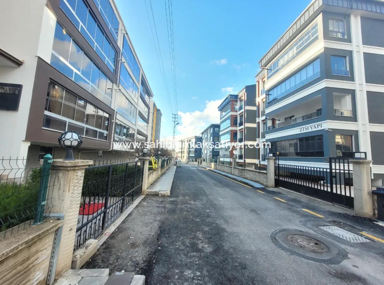 Suitable For Citizenship Luxury 200 M² Apartment For Sale On An Intermediate Floor With Park View In Bahçelievler Neighborhood, Gölbaşı, Ankara,