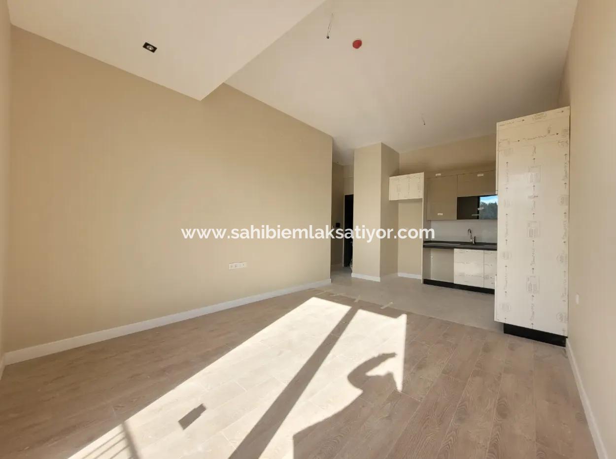 1+1 Flat For Sale Suitable For Zero Credit Suitable For Cherry Shop Metu Near Worker Blocks Neighborhood Çankaya Ankara