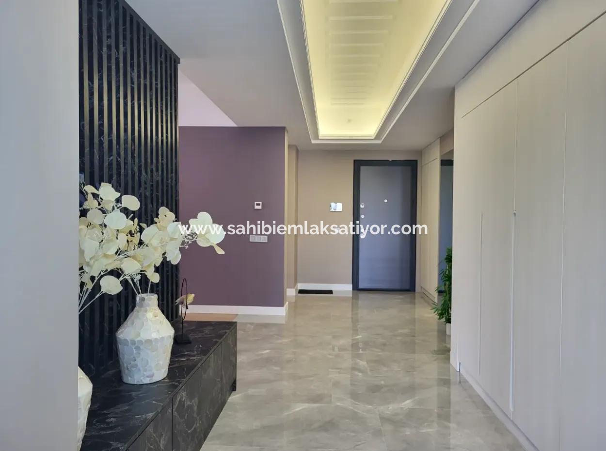 Taşpinar Mah. Faras Panora Luxury Built Flat For Sale 4,5+1 7Th Floor Apartment Gölbaşi Ankara