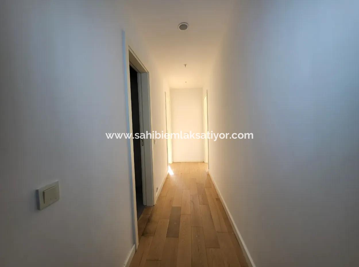 İncek Loft Suitable For Credit For Sale 2,5+1 Ground Floor Flat With Landscape View 2 Gardens