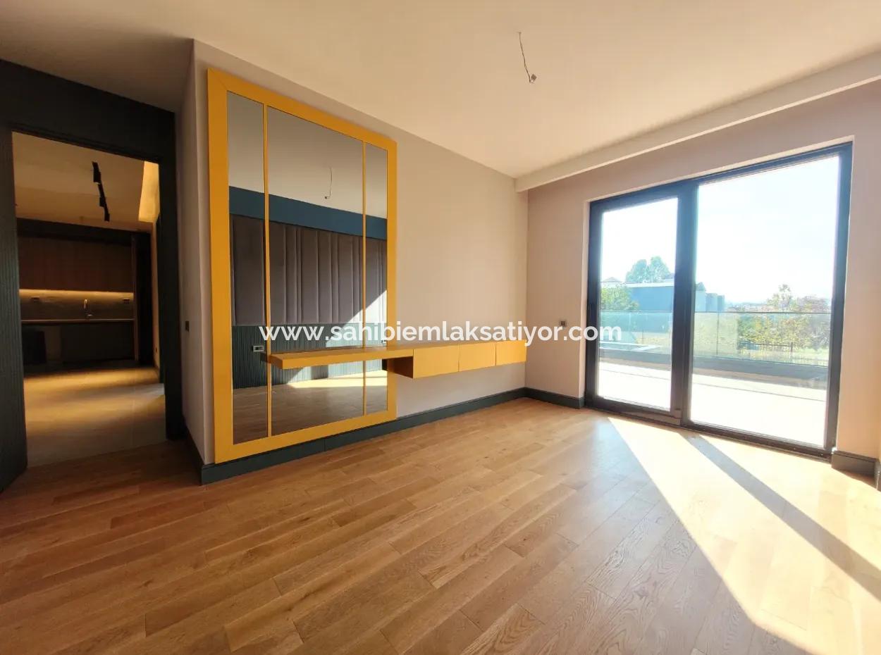 Luxury Duplex Villa For Sale On 730 M² Plot In İncek 4+2 İncek Mahallesi Gölbaşı Ankara Turkey