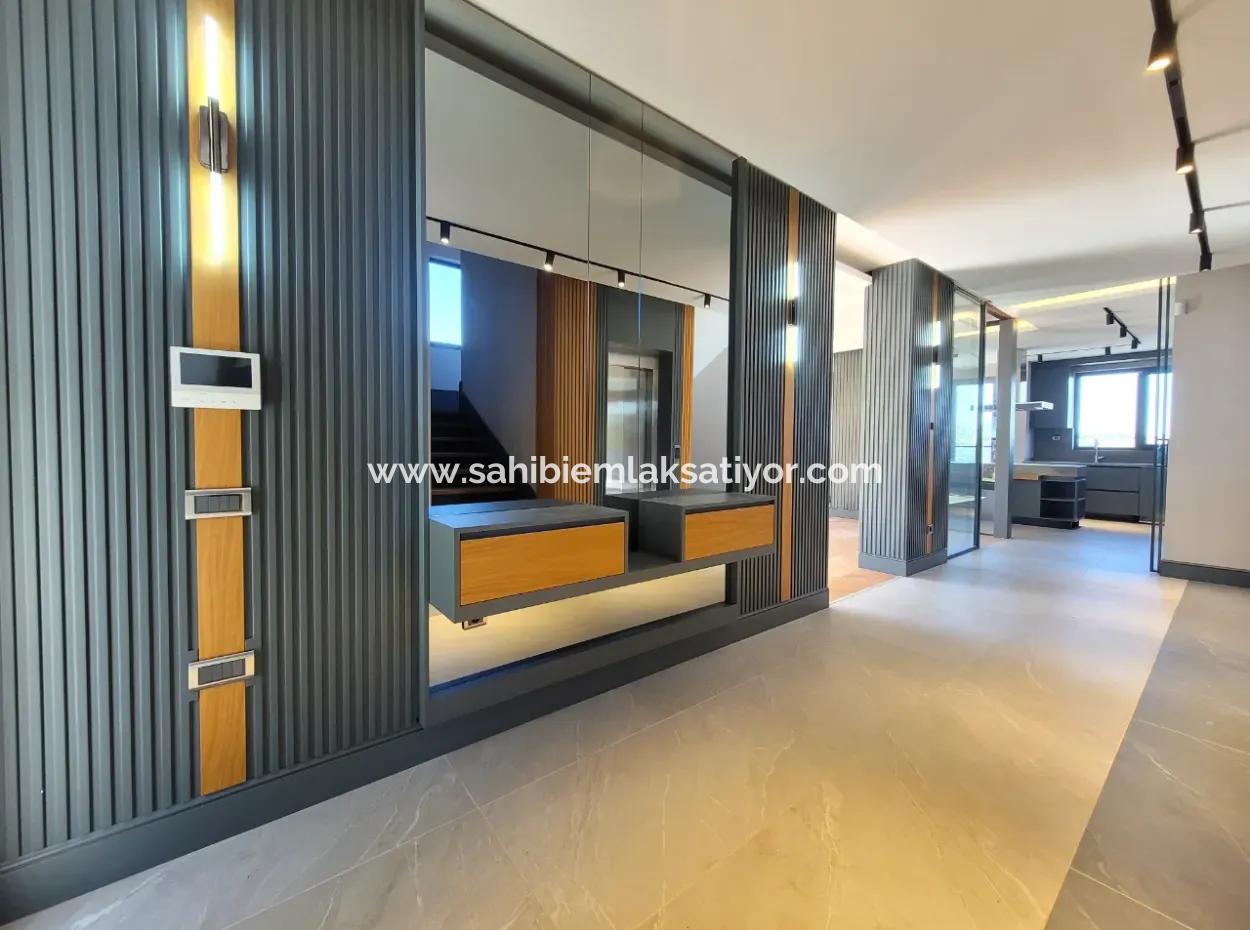 Luxury Duplex Villa For Sale On 730 M² Plot In İncek 4+2 İncek Mahallesi Gölbaşı Ankara Turkey