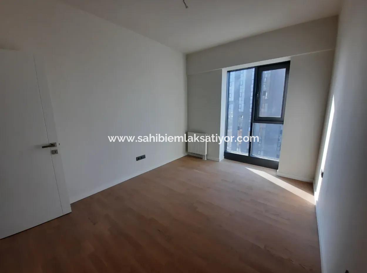 4+1 22Th Floor Tenantless Apartment For Sale In Beytepe İncek Bulvar Loft Complex